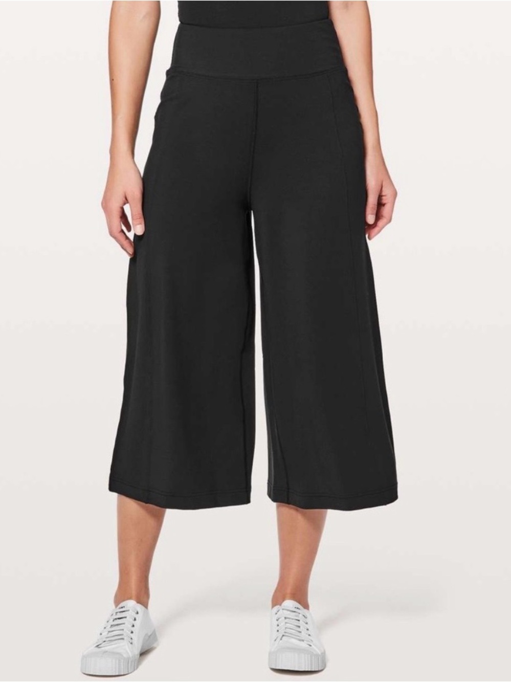 Lululemon Wide-Leg Cropped Pants - Black